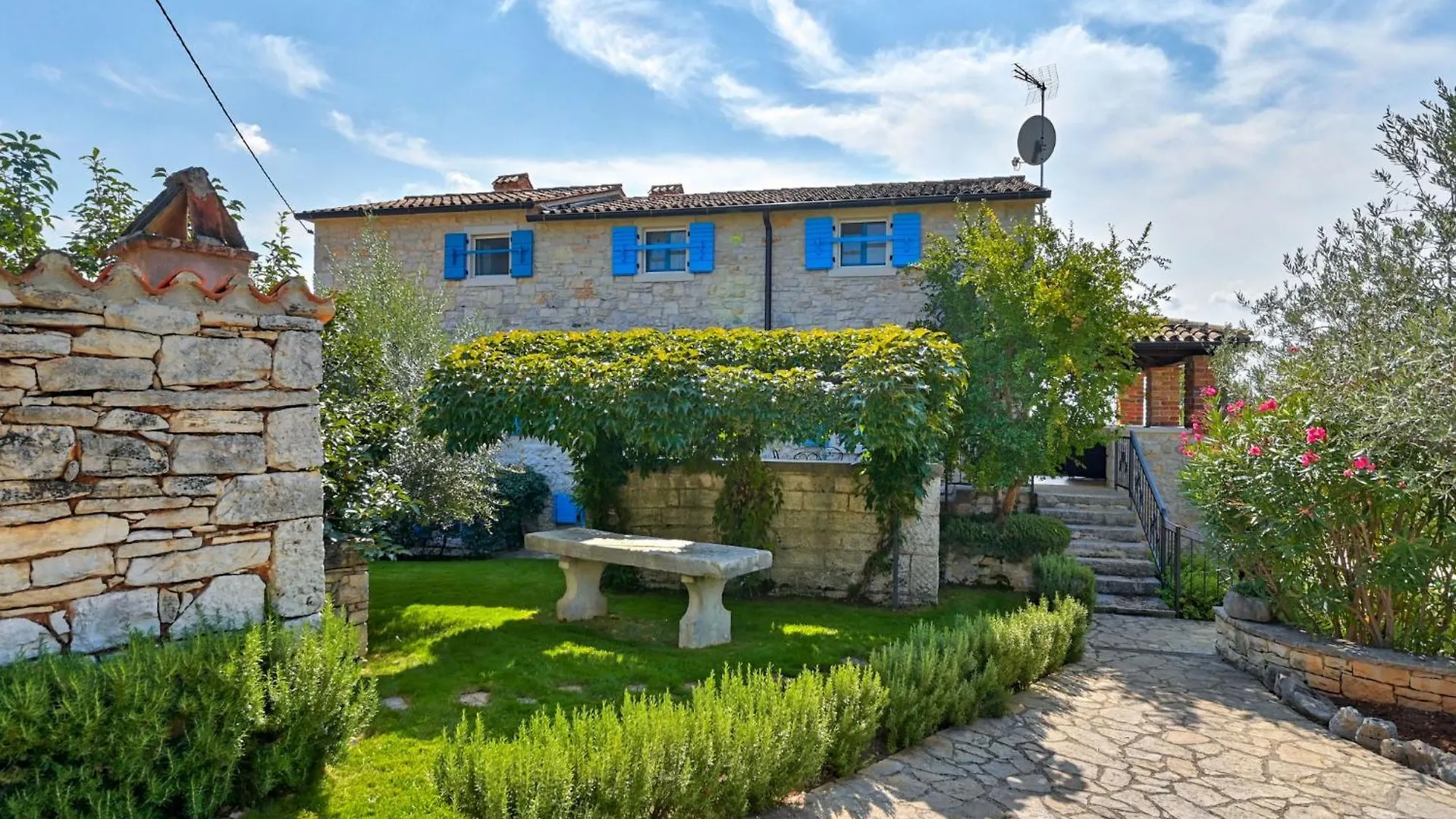 Villa Simone By Interhome 波雷奇