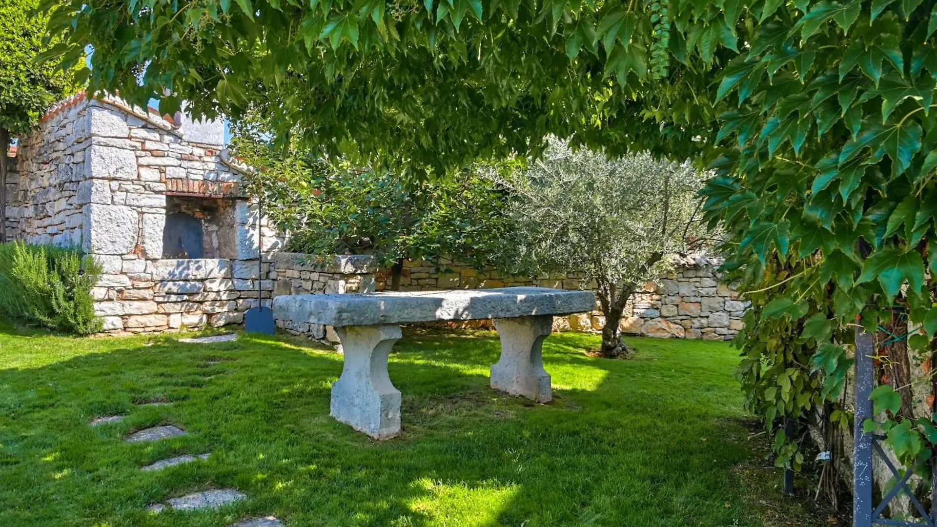 Villa Simone By Interhome 波雷奇